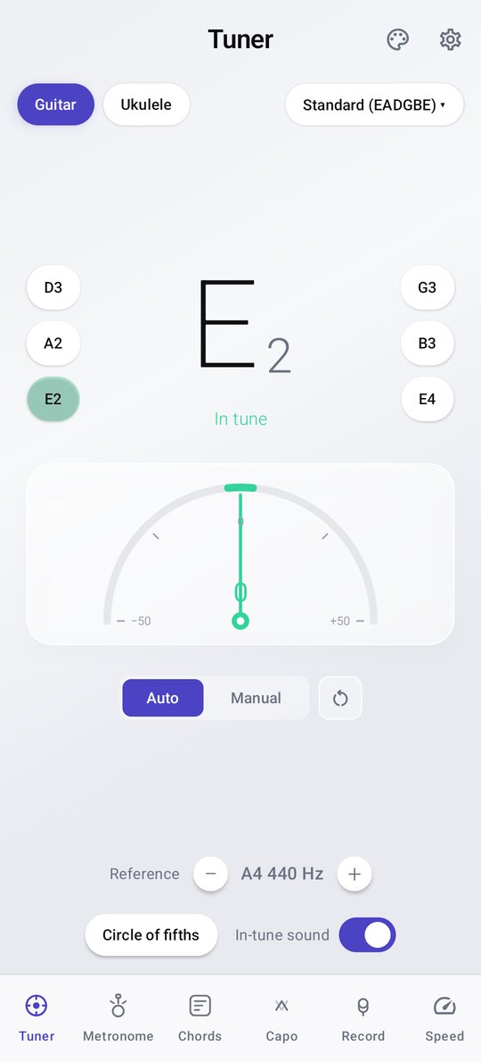 PluckUp guitar tuner screen
